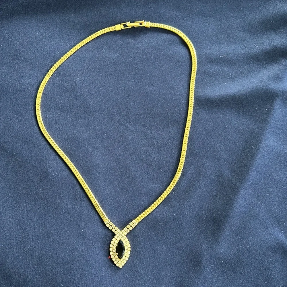 Beautiful LR Lady Remington vintage necklace - Picture 3 of 4